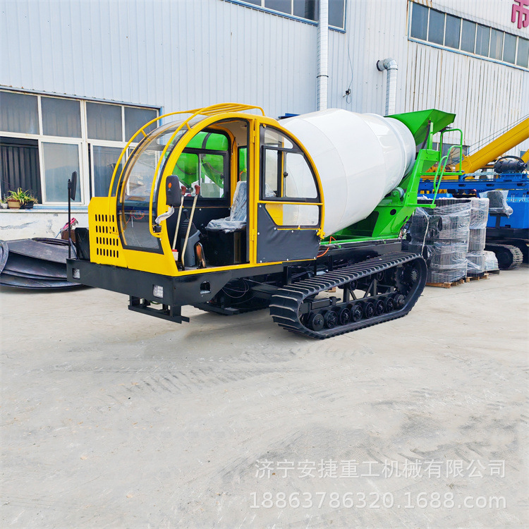 泥地运输履带搅拌车 3方爬山虎混凝土搅拌罐车 沙漠履带式商混车