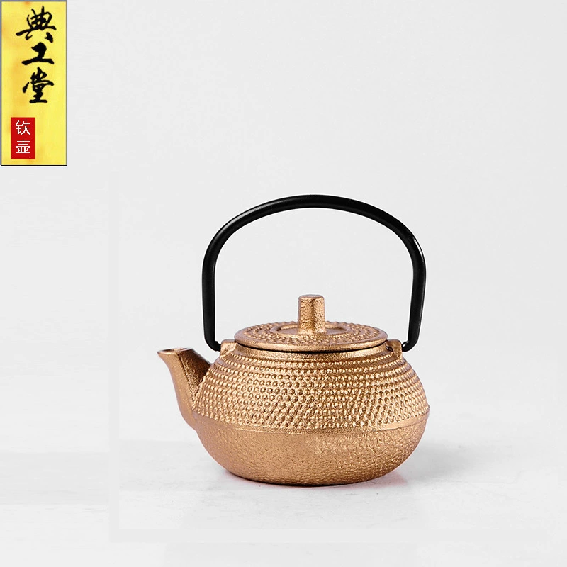 « Mini iron pot imitation Japanese cast iron teapot small gold pot raw iron kung fu tea set for many options» должен быть переведен на русский
