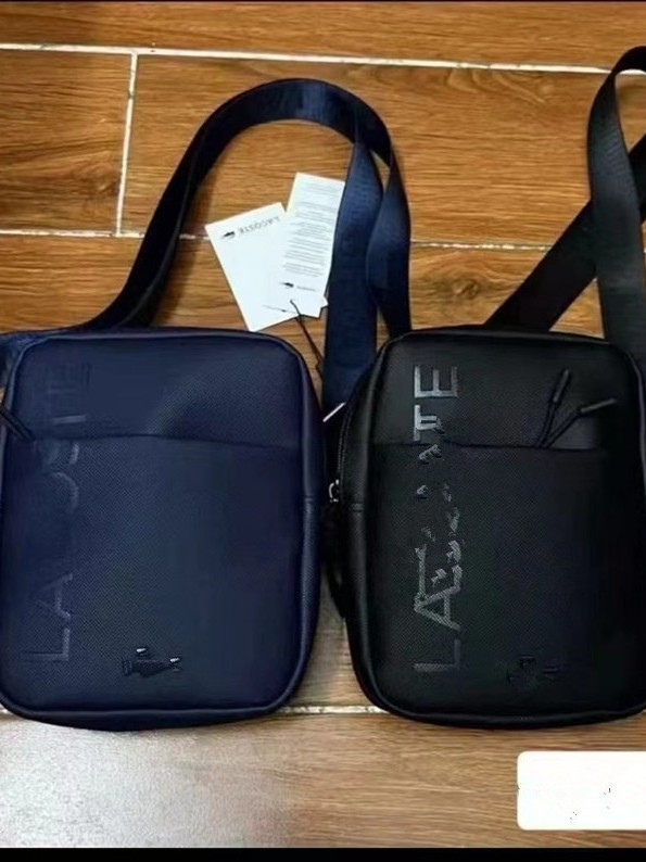 handheld one-shoulder bag
