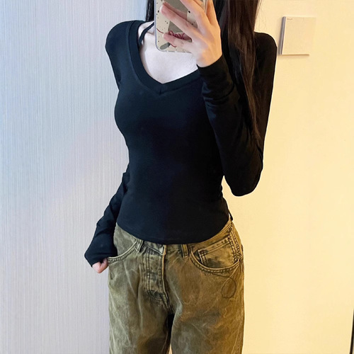 2025 Fall/Winter Women's All-Match V-Neck, Off-Shoulder Long-Sleeve T-Shirt: Slimming, Body-Sculpting Base Layer Top for a Chic, Curvy Look