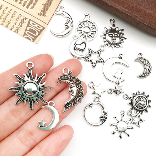 A vintage alloy sun, moon, and star accessory DIY necklace, bracelet pendant, small silver-plated charm