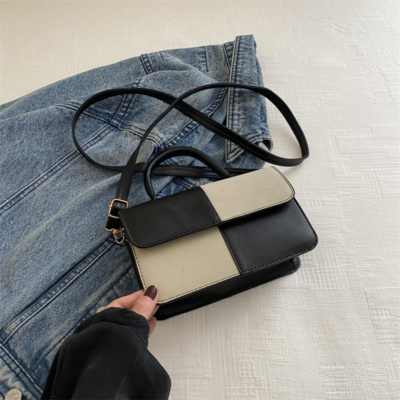 Este año, bolsos populares de color de contraste para mujeres 2024, bolsos de mochila de textura de moda de verano, bolsos de mano para mujeres