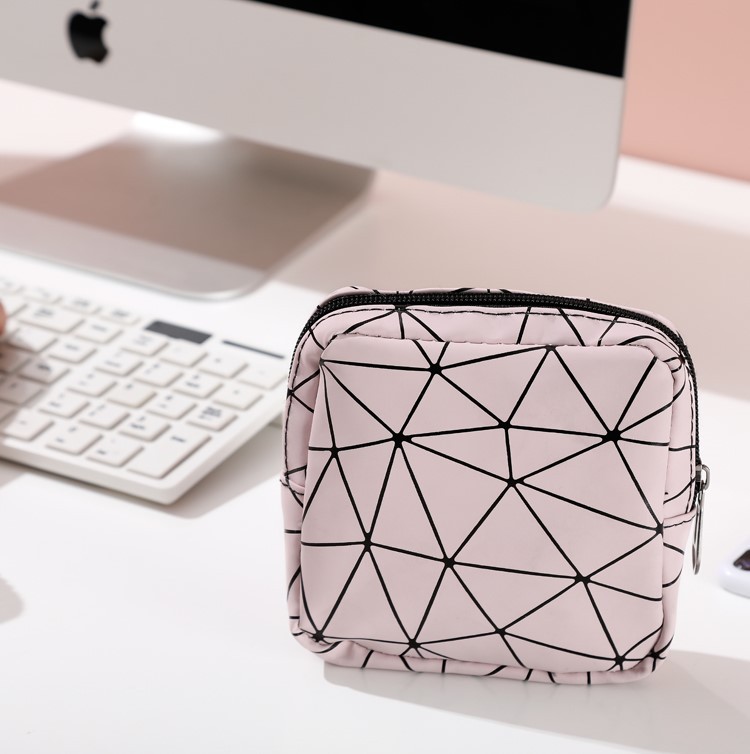 Lápiz labial Rojo Sobre Mini bolsa de cosméticos bolsa de maquillaje de alto grado portátil para mujer pastel de polvo bolsa de almacenamiento de bolsa portátil cosmética tamaño pequeño