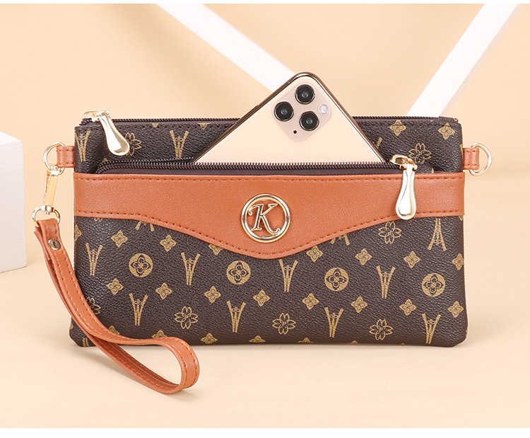 Middle aged mother's women 2024 new fashionable and atmospheric shoulder versatile crossbody bag for women's_voghion.com