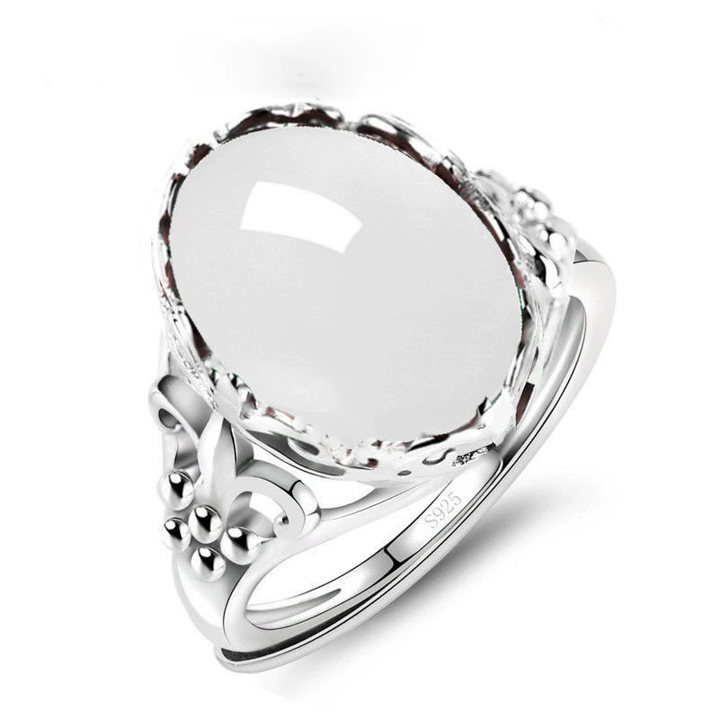 Agate stone inlay, retro ring with crystal emerald, with gem, on index finger
