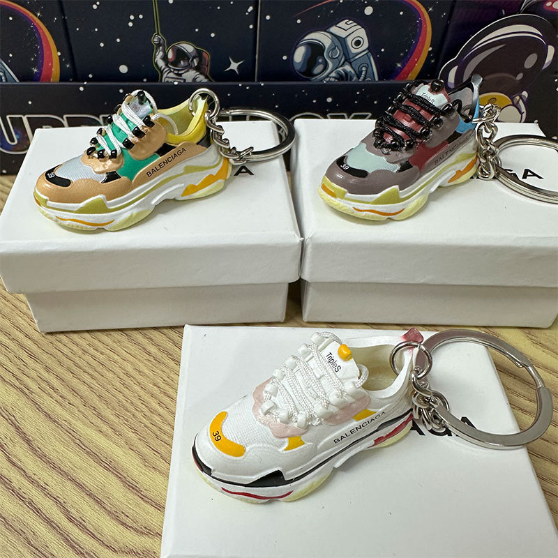 Paris Shoe Mold Keychain Set Bag Family Shoe Box Series Pendant Creative Personalized Gift Dad Shoe Pendant