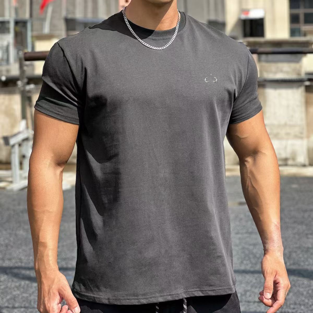 Alo T-shirt Small Chest Logo Dark Grey