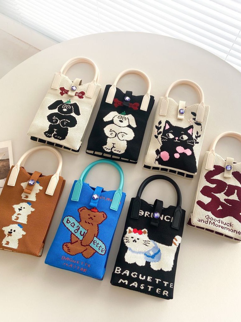 新商品の幸運で金持ちになりました。小銭入れが可愛いです。