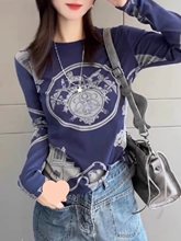 2025早秋款棉印花圆领长袖t恤大码女装胖mm设计感短款打底上衣