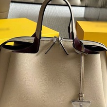 Tod�����z�̲�͹Ÿ߼�����Ƥ�˻@��ˮͰ�������Ů���������ذ�