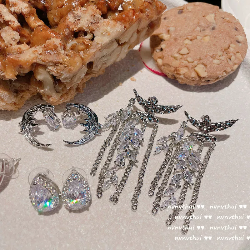 Дизайнерские серьги с кисточками, золотистые, с цирконами, подвеска, цепочка, комплект, с камнем, золото 750 пробы