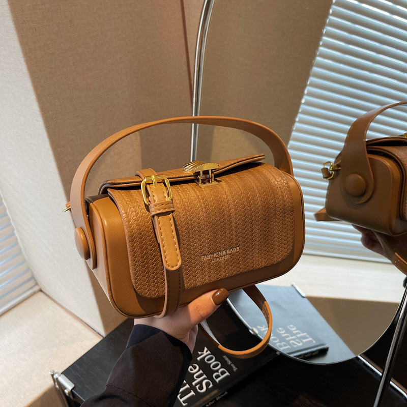 Cross-border high-end luxury box women's bag 2026 new model, versatile and stylish shoulder and crossbody bag, trendy small square bag
