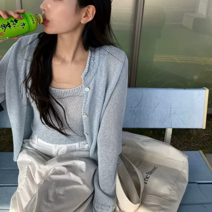 现货 2025夏季新款韩国东大门th*Bar*net显瘦吊带+圆领针织开衫女