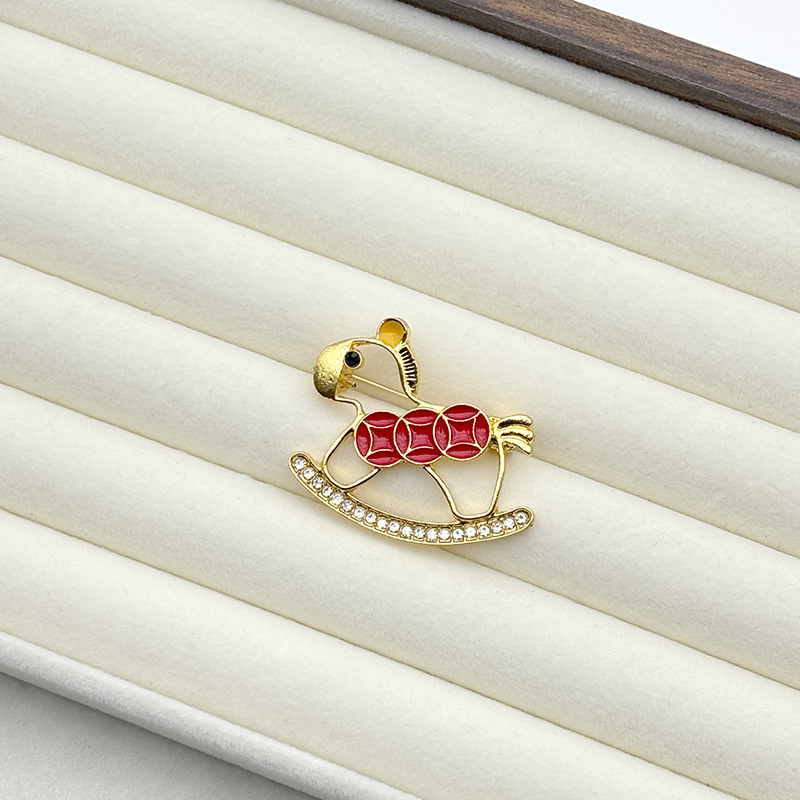 Spilla elegante e versatile a forma di cavallo zodiacale, di lusso, di nicchia, accessorio di alta moda, decorazione per abbigliamento_voghion.com