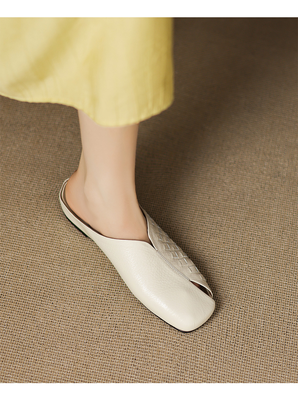 Dép sandal nữ da dê mũi kín đế xuồng bệt dệt — đen chi tiết 11