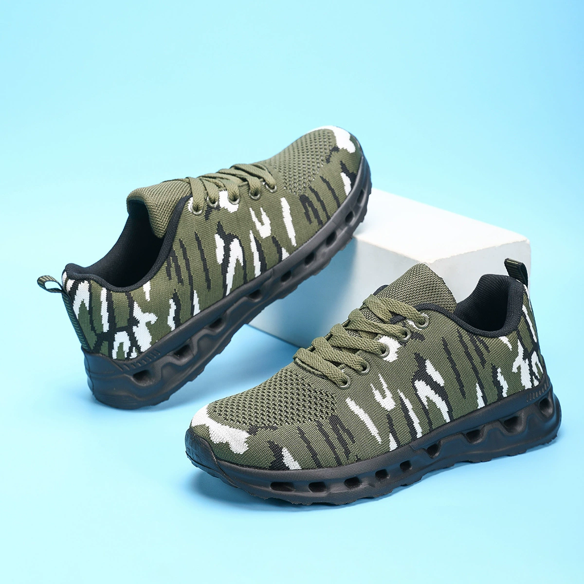 Пятно для взрослых летающих сетка спортивная обувь женская мягкая подошва дикая модная спортивная обувь женская повседневная повседневная одиночная обувь