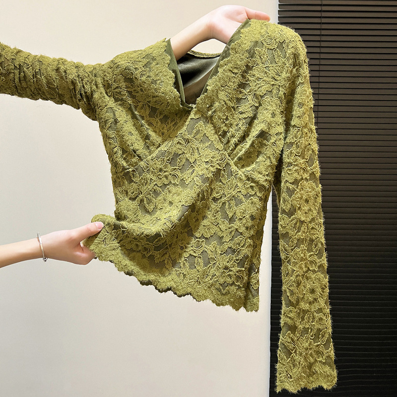 Olive Green Elegant Lace Shirt with Mesh Long Sleeves, Fleece-Lined and Thickened V-Neck Slim-Fit Base Shirt