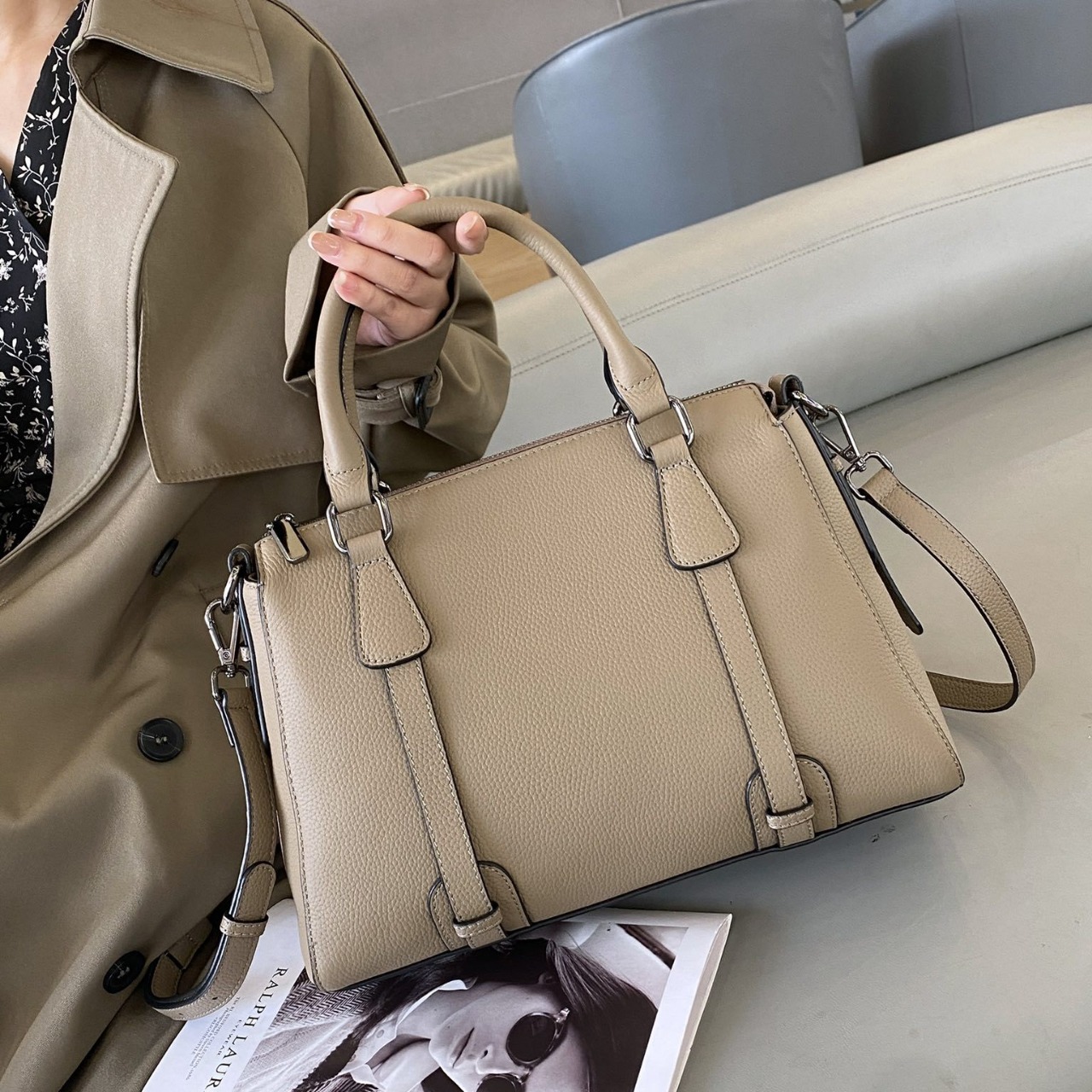 头层牛皮单肩手提女包大容量斜挎女时尚简约购物袋实用大方包软皮