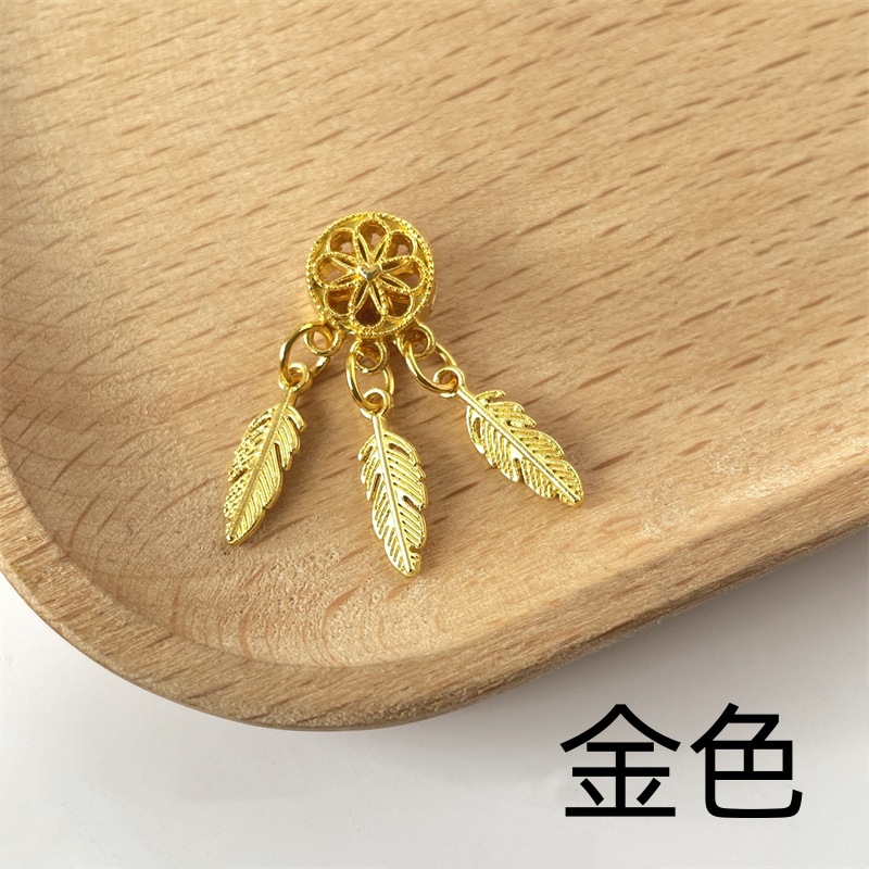 1 finished dream catcher [gold]