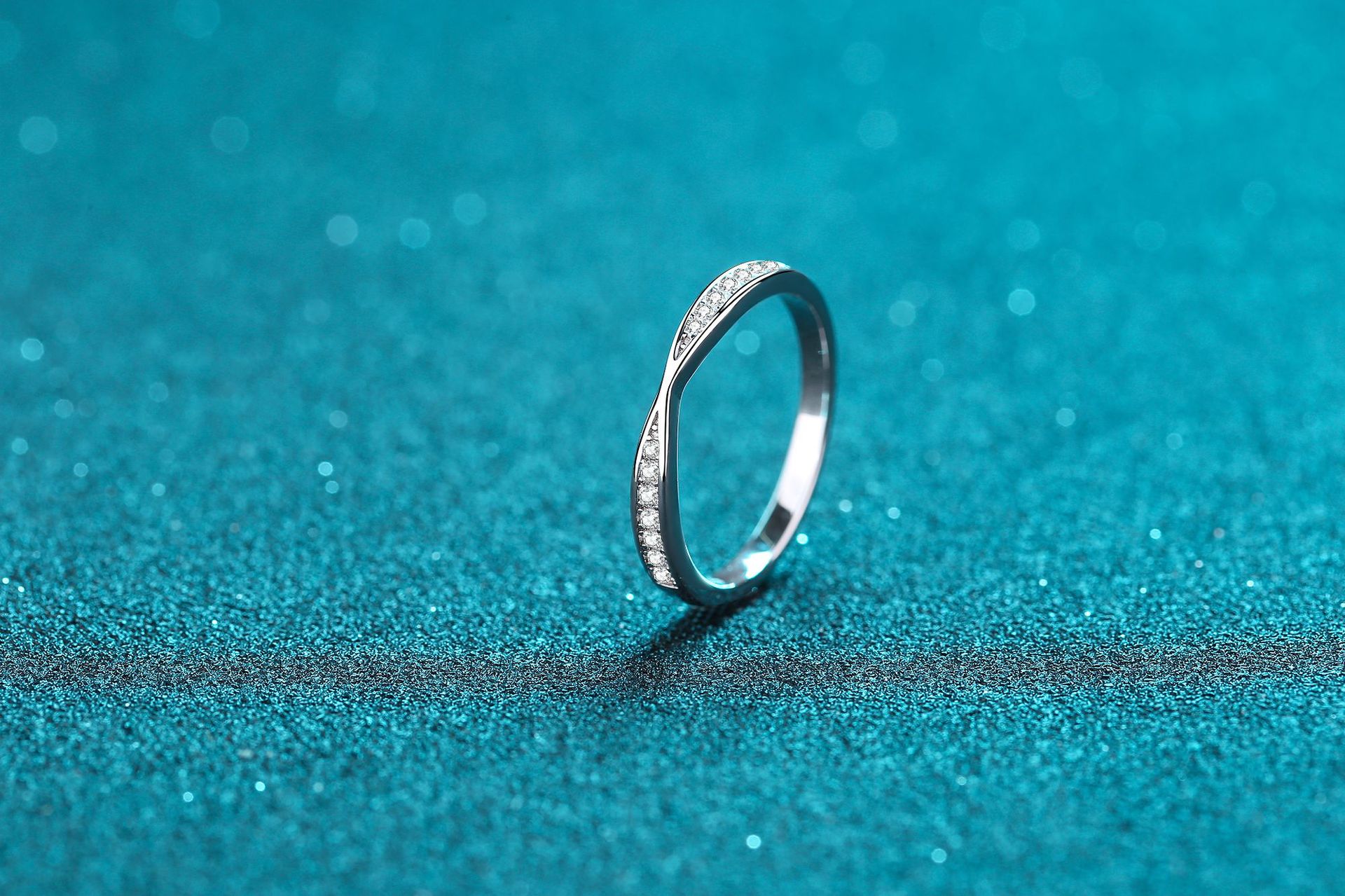 Rings Classification 1 Piece Quantity 925 Sterling Silver Moissanite Solid Color Rings