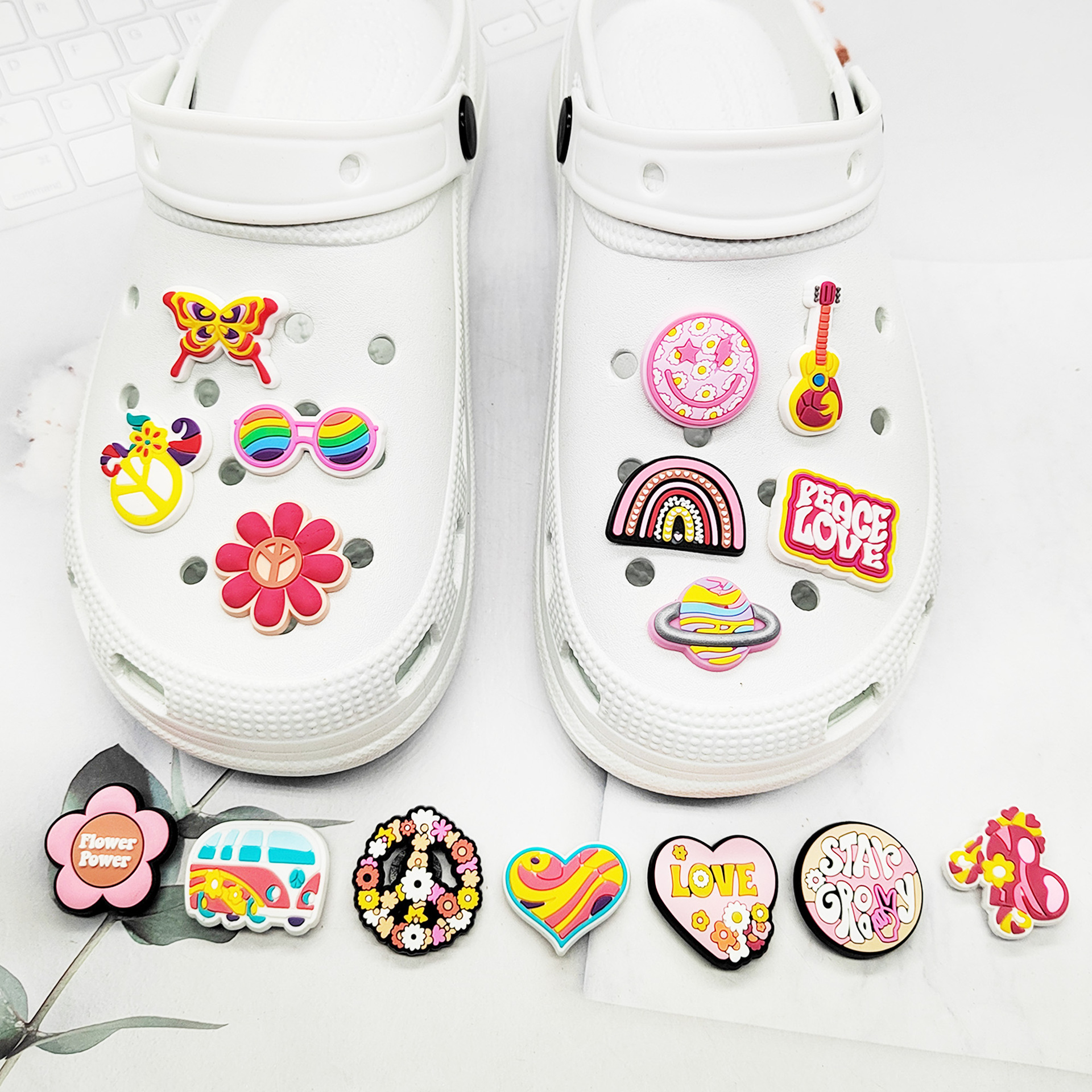 Amor y paz Rosa chica cueva zapatos flor extraíble jardín zapato hebilla DIY zapatos accesorios decoración del partido