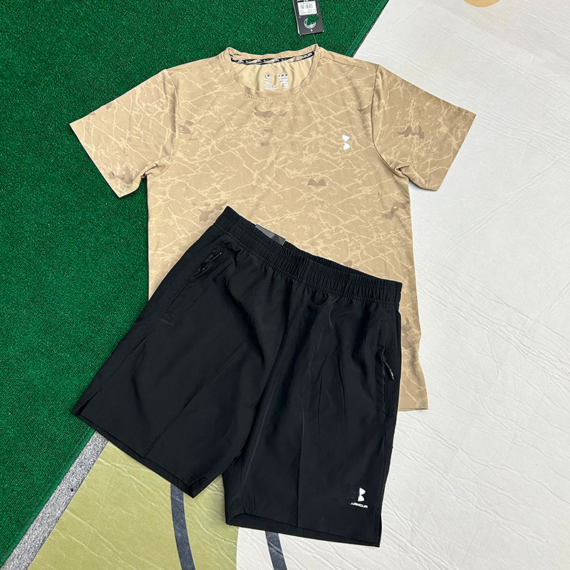 Hombres nuevos al por mayor deportes de secado rápido transpirables camisetas de manga corta entrenamiento de hielo suelta chaqueta casual fitness correr