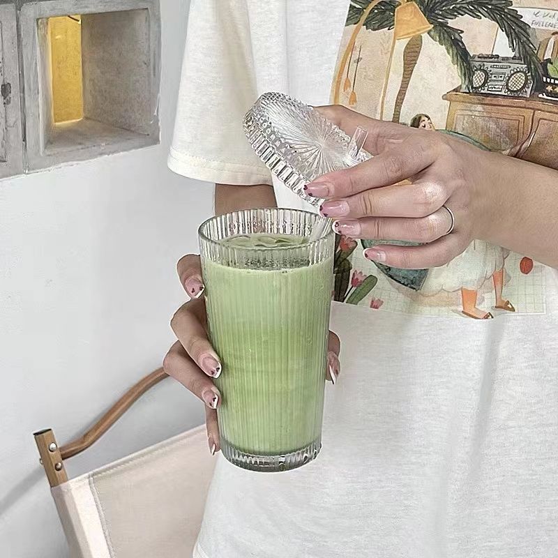 Strip vertical simple con tapa de paja taza de agua de alto valor de aire taza de café de leche taza de bebida taza de café helado