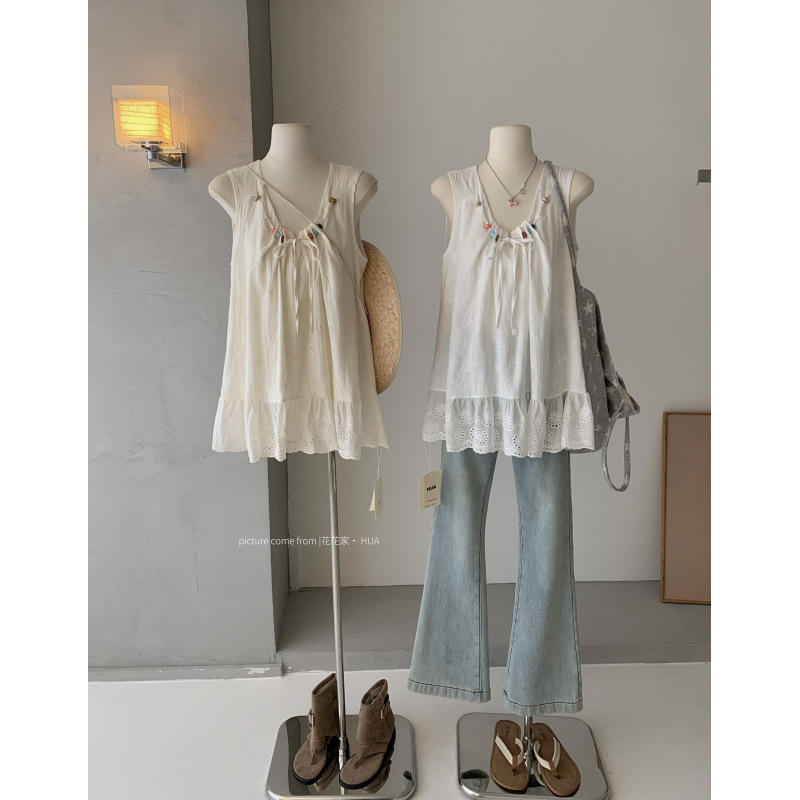 Only Wholesale, No Returns or Exchanges. Red People's Hall White Camisole for Women, Summer Outerwear, Unique Design, Niche French Lace, High-End Only Wholesale, No Returns or Exchanges. Red People's Hall White Camisole for Women, Summer Outerwear, Unique Design, Niche French Lace, High-End
