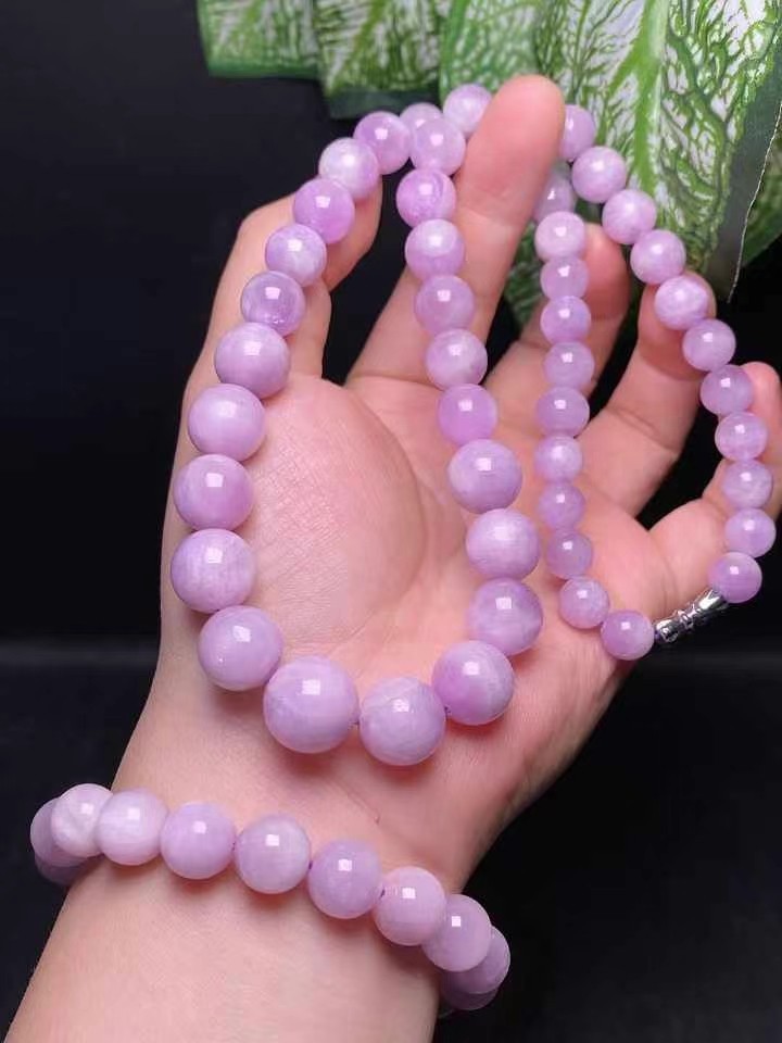 공장 직접 천연 보라색 리튬 글로우 단일 링 팔찌 고양이 눈 효과 유연하고 전체 생생한 타로 보라색 아름다운 색상