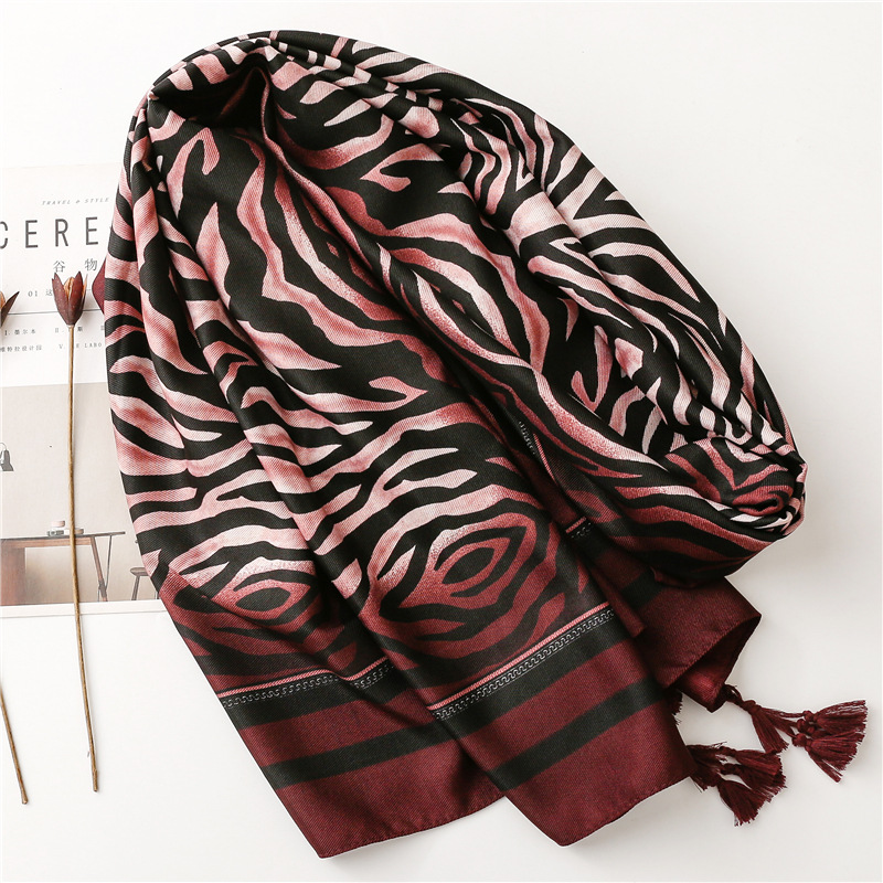 Women's Retro Zebra Polyester Silk Scarves display picture 3