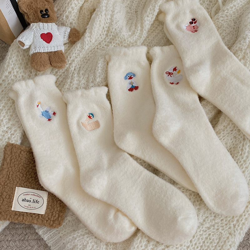 Rice White Socks Women's Mid-barrel Autumn and Winter fleece-lined Thickened Stockings Warm Sleep Home Japanese Moon Floor Mao Mao Mao Socks