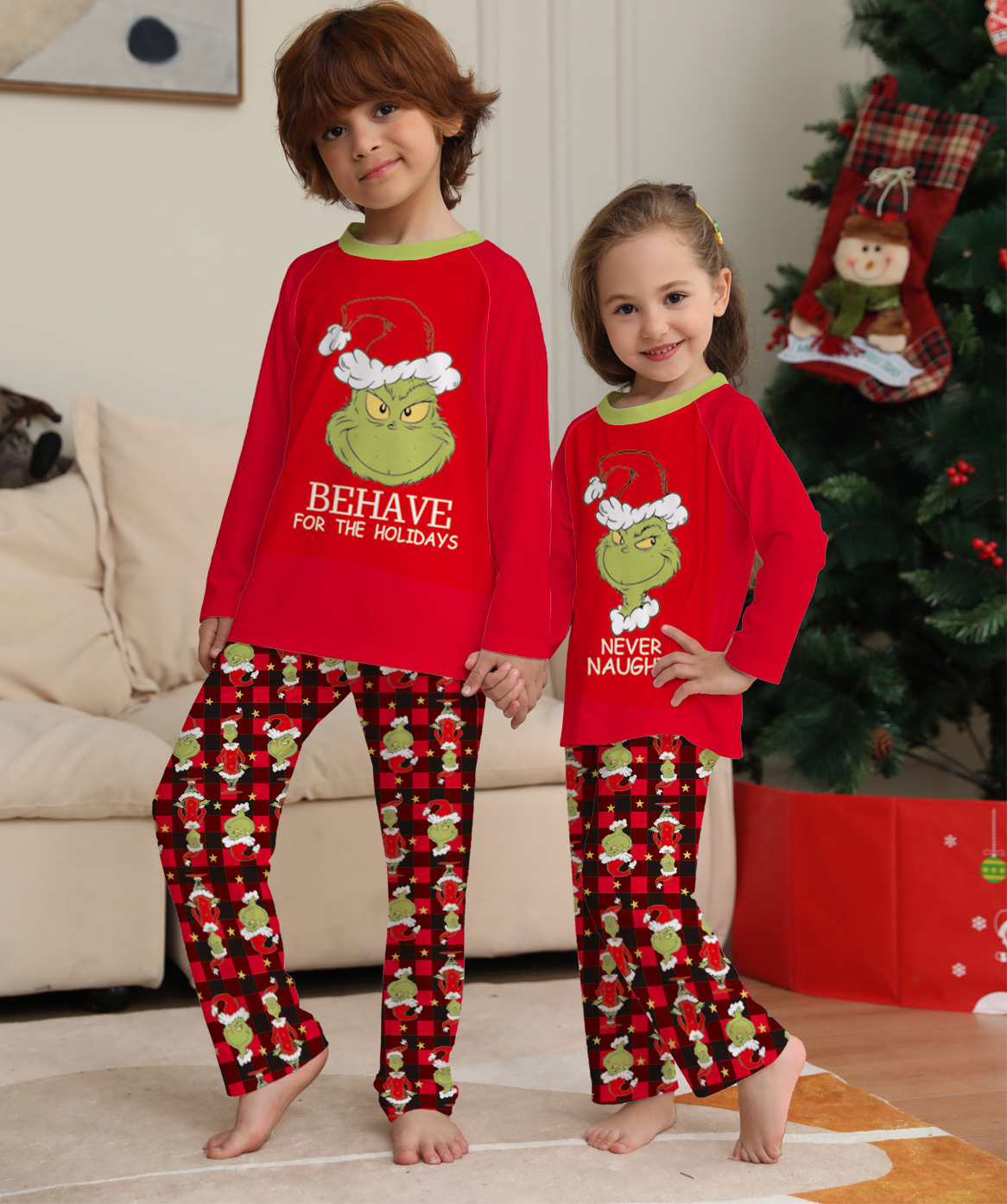 Christmas Little strange family Christmas homestays pajamas cartoon plaid printed two-piece family suit_voghion.com