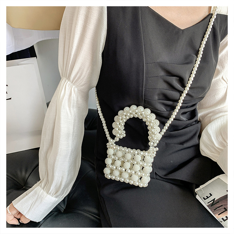 Wholesale Mini Pearl Woven Messenger Bag Nihaojewelry display picture 12