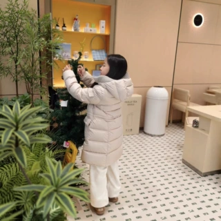 2026新款  两色 中长款  连帽羽绒服