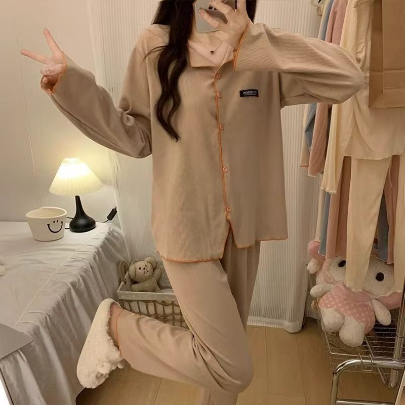 Pijamas al por mayor transfronterizos de mujeres otoño invierno de terciopelo caliente pequeño cardigan con solapa engrosado conjunto de ropa de hogar simple nuevo
