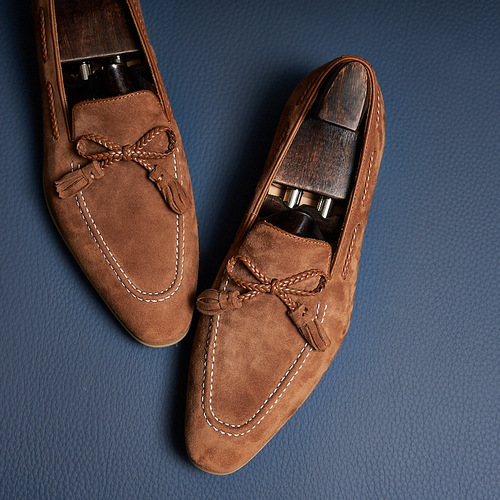 Flap-style loafer with tassel ankle boot, fashionable casual one-pull loafer, lazy person loafer, large size, business formal leather shoes