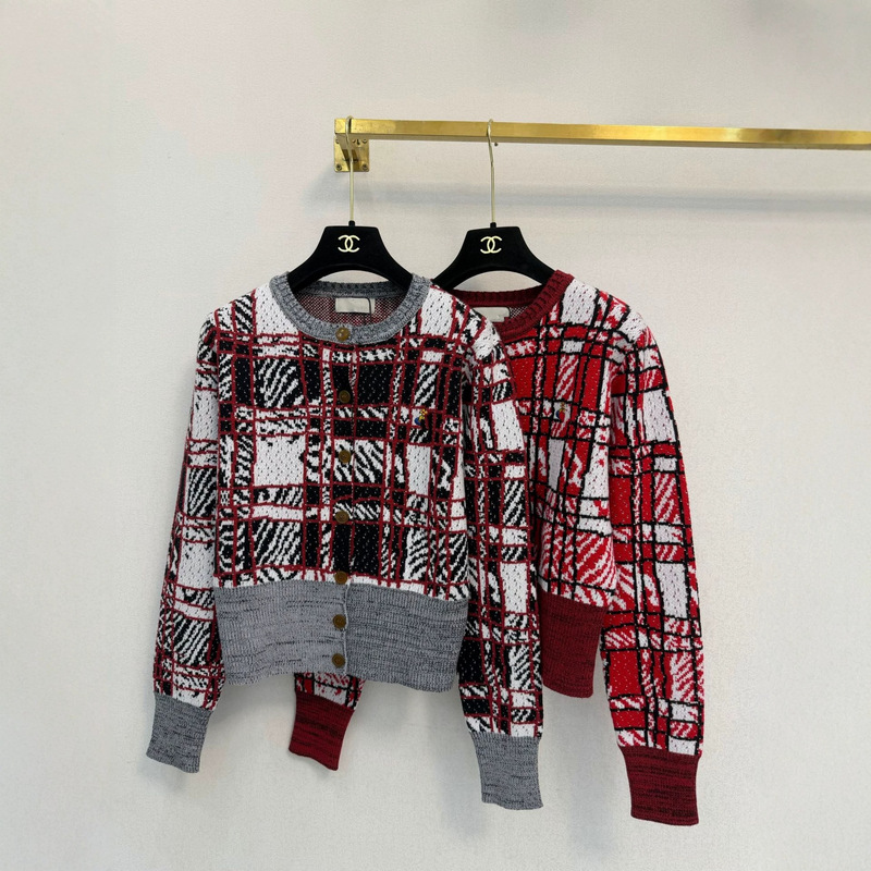 Korean-style retro patterned color-block sweater coat for women, 2026 new autumn/winter loose-fit versatile knitted cardigan