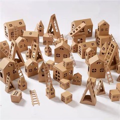 幼稚園の板紙の家の夢幻の小鎮の環創材料の建築区のアートワークの手作りの紙箱の城の小屋