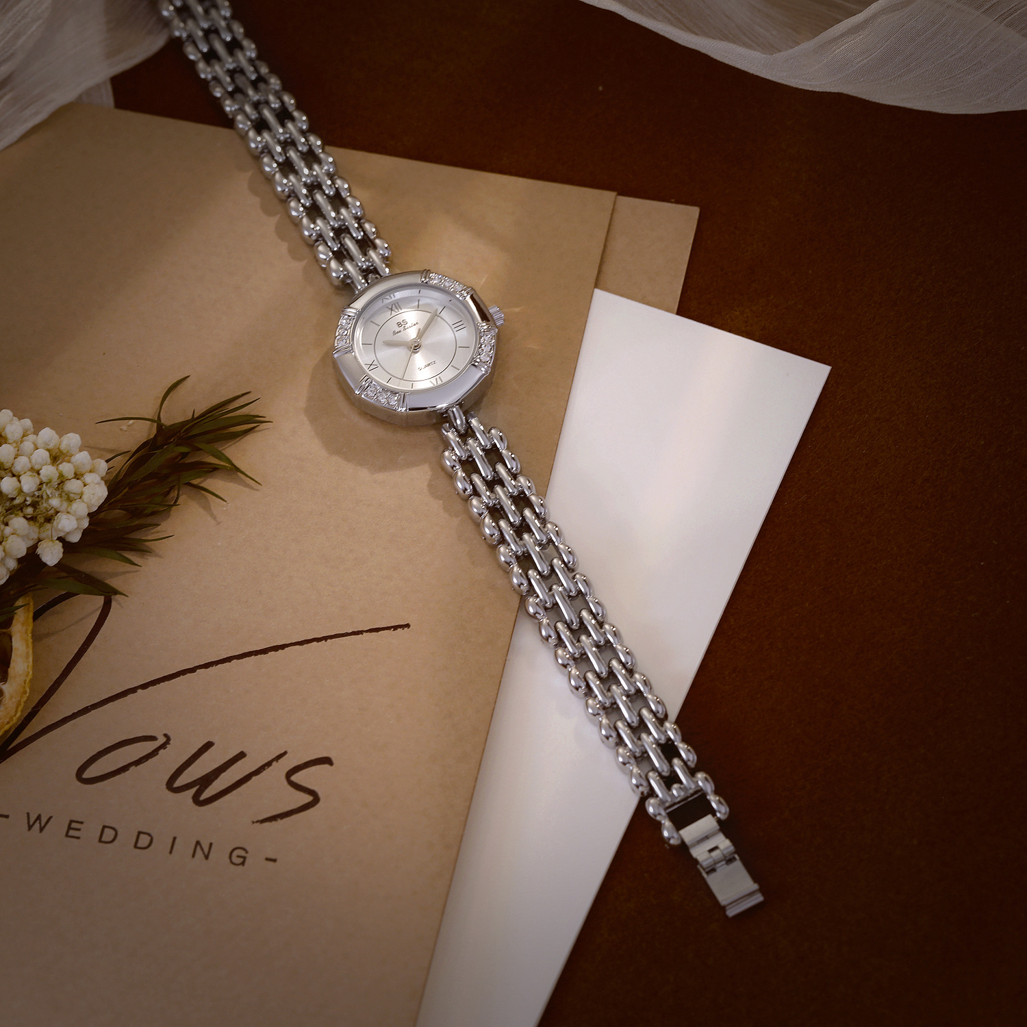 55g Weight Tempered Glass Mirror Material Fine Steel Strap Material Watch Classification Pointer Display Type Jewelry Buckle Buckle Style Diamond Dial Shape Casual, Tea Party Occasion Quartz Movement Solid Color Pattern All Seasons Season Women's Gender Elegant, Classic Style Style Elegant Classic Style Solid Color Jewelry Buckle Quartz Watch 21