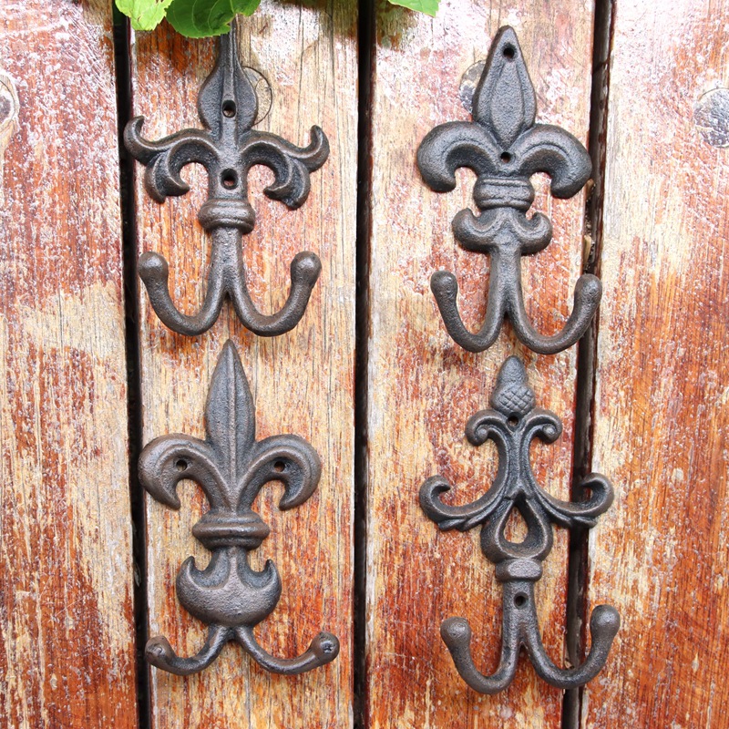 Gancho Perchero de Hierro Fundido Decorativo para Hogar y Jardín