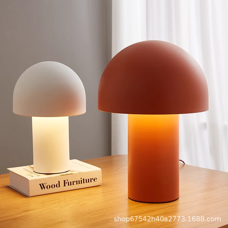 Nordic Internet Celebrity Ins Antique Homestay Atmosphere Living Room Sofa Bedroom Bedside Study Children's Room Mushroom Table Lamp