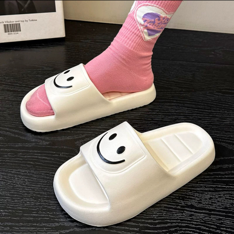 メーカー卸売漫画スマイリーフェイススリッパ夏かわいい女の子サンダル厚底アウターウェアEVAスリッパ送料無料|undefined