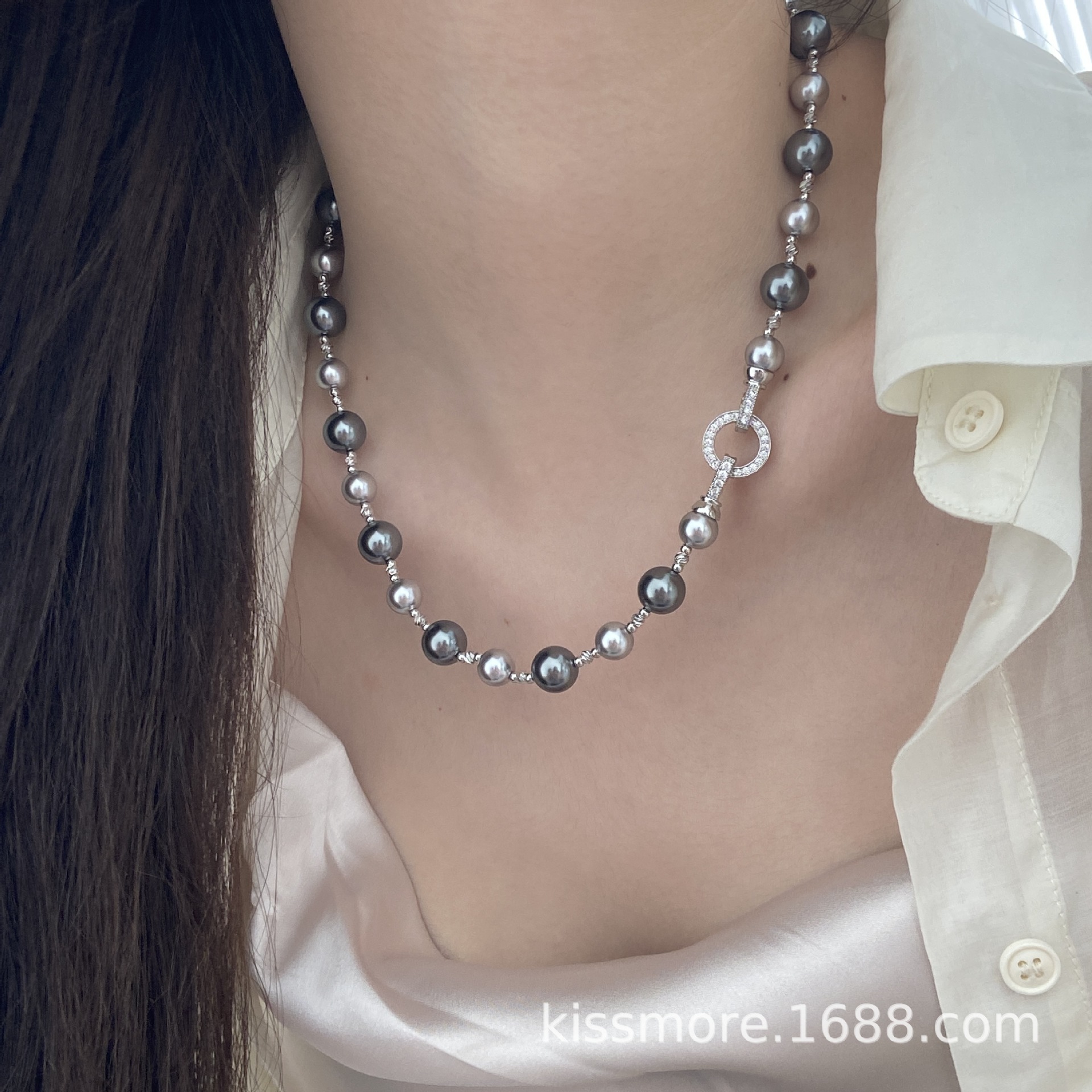 灰色间隔满钻珍珠圆环扣项链3.jpg