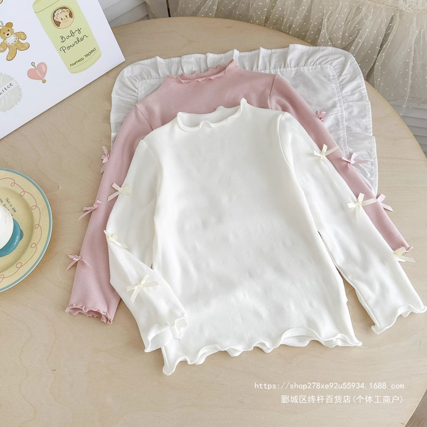 Girls' solid color base layer shirt, new spring style, sweet ruffled trim top, baby casual and versatile long-sleeved T-shirt