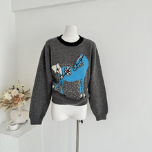 韩系穿搭玫红色提花毛衣女秋冬外穿奶呼呼软糯宽松针织上衣