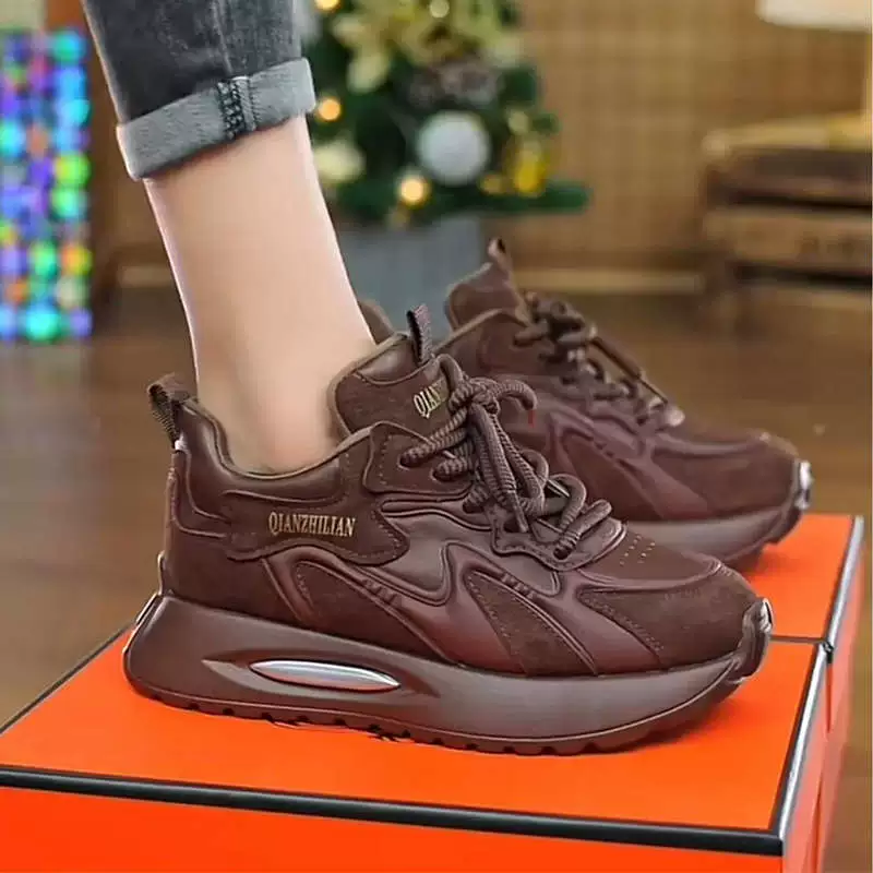Обувь папы с толстой подошвой женщины осень и зима 2024 новая мода дикая спортивная повседневная обувь плюс бархатная теплая хлопковая обувь