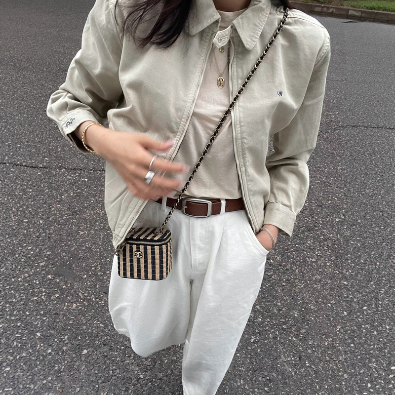 In-Stock Vintage Retro Style Pony Embroidered Short Polo Collar Jacket for Women, Casual Versatile Old-Style Officer Lapel Coat