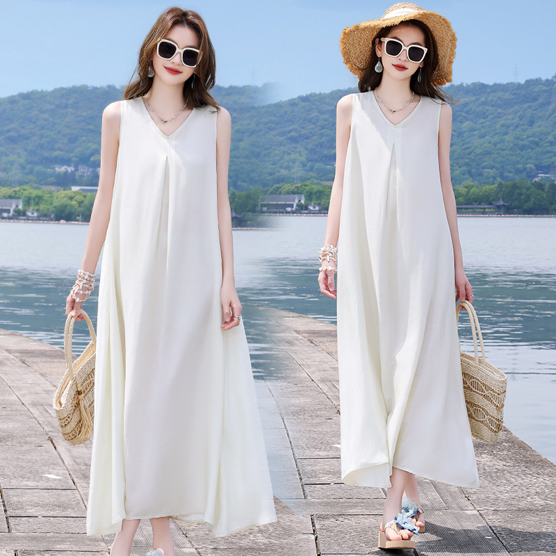 New Cotton Silk Dress for Women, Summer Mom Sleeveless Vest, Can Be Worn Outside Nightgown, Thin Style Skirt New Cotton Silk Dress for Women, Summer Mom Sleeveless Vest, Can Be Worn Outside Nightgown, Thin Style Skirt