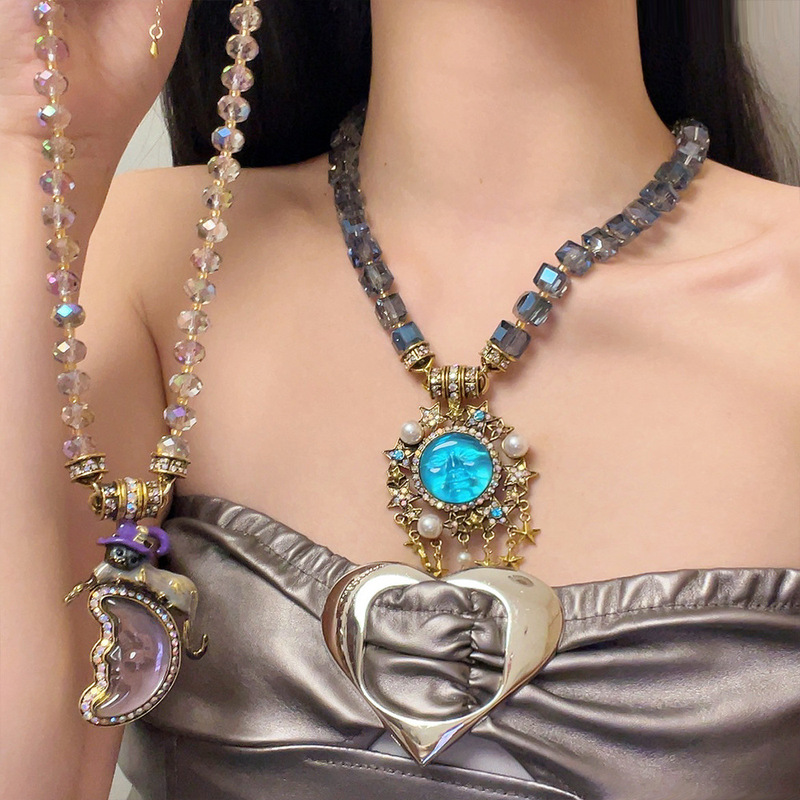 Retro Vintage Colorfulful Moen Face Moon Star Beaded Necklace Women's Niche Personalized Design Clavicle Chain