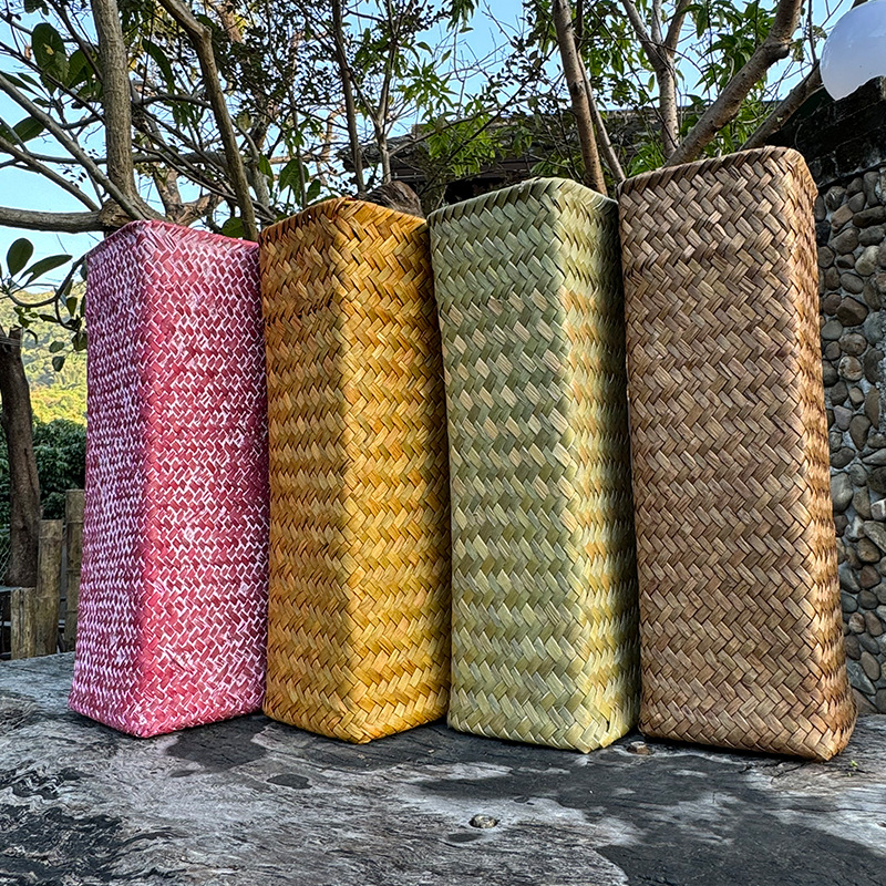 Cesta de flores de paja tejida a mano de algas marinas no tejida de caña decoración de mesa acabado lápiz jarro europeo